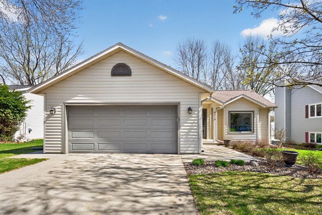 4319 4th Place NW, Rochester, MN 55901