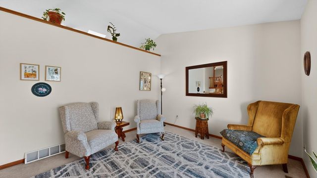 4319 4th Place NW, Rochester, MN 55901