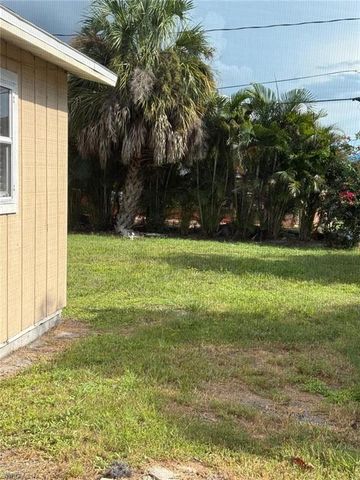 850 105th AVE N, Naples, FL 34108