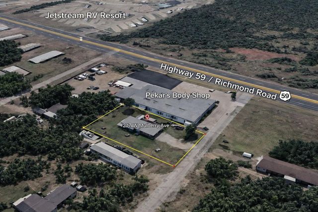 217 W Mulberry Avenue, Wharton, TX 77488