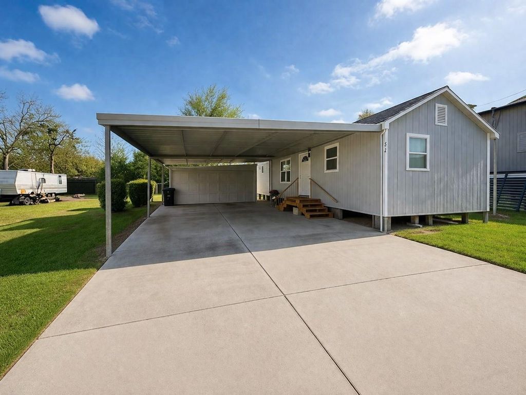 217 W Mulberry Avenue, Wharton, TX 77488