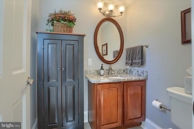 737 PIKETOWN RD, Harrisburg, PA 17112