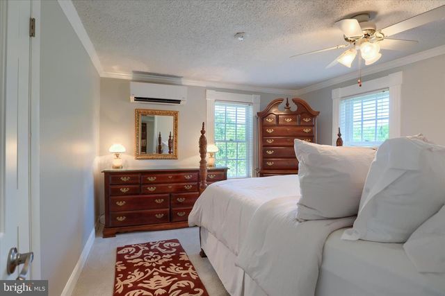 737 PIKETOWN RD, Harrisburg, PA 17112