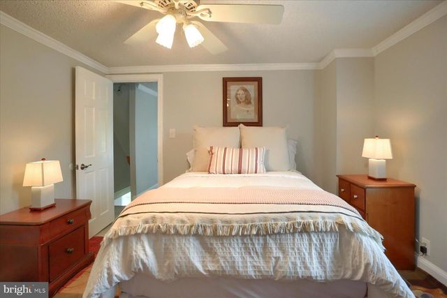 737 PIKETOWN RD, Harrisburg, PA 17112