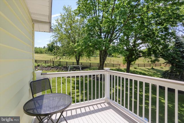 737 PIKETOWN RD, Harrisburg, PA 17112