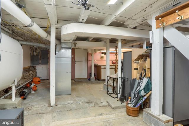 737 PIKETOWN RD, Harrisburg, PA 17112