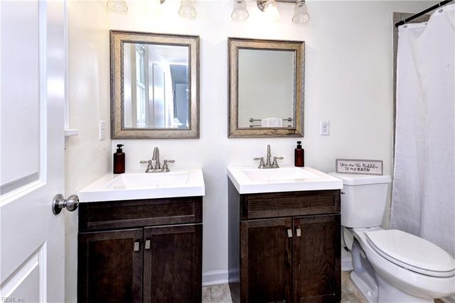 43 Robinson DR, Newport News, VA 23601