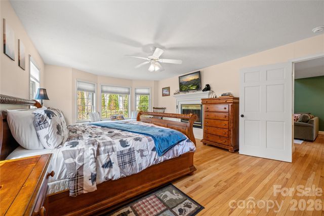 60 Rolling Lane, Maggie Valley, NC 28751