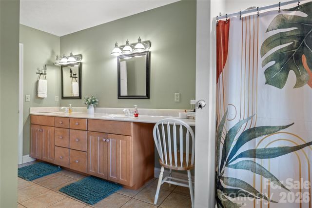 60 Rolling Lane, Maggie Valley, NC 28751