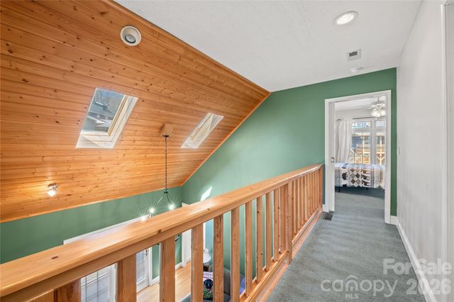 60 Rolling Lane, Maggie Valley, NC 28751
