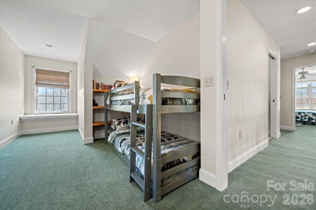 60 Rolling Lane, Maggie Valley, NC 28751