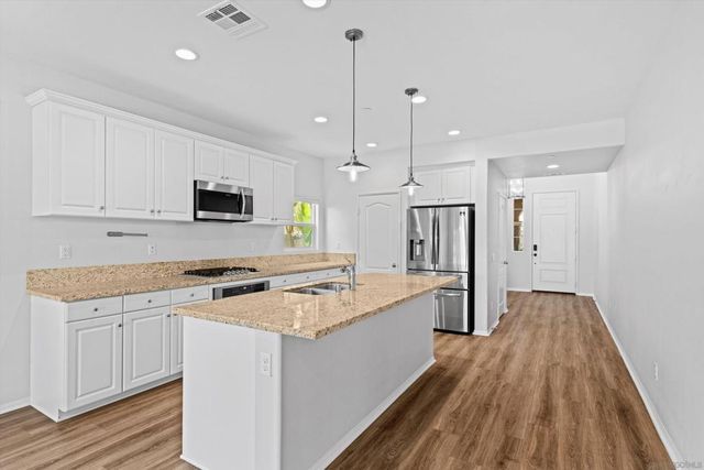 339 Calabrese Street, Fallbrook, CA 92028