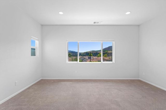 339 Calabrese Street, Fallbrook, CA 92028