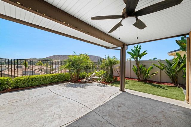 339 Calabrese Street, Fallbrook, CA 92028