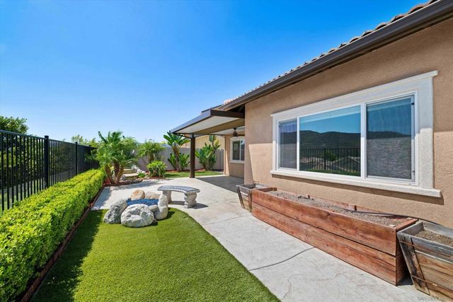 339 Calabrese Street, Fallbrook, CA 92028