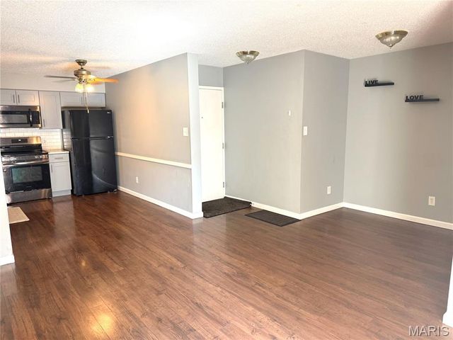 9209 Bent Pine Court F, Unincorporated, MO 63126