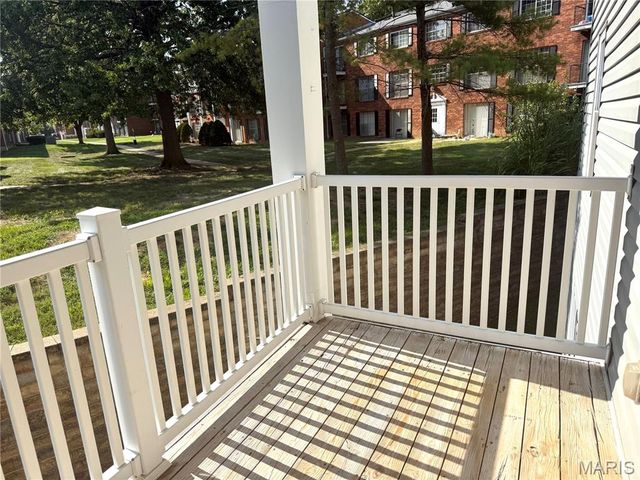 9209 Bent Pine Court F, Unincorporated, MO 63126