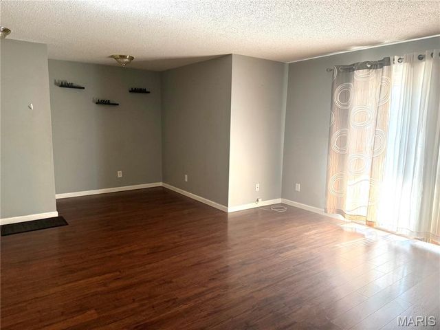 9209 Bent Pine Court F, Unincorporated, MO 63126