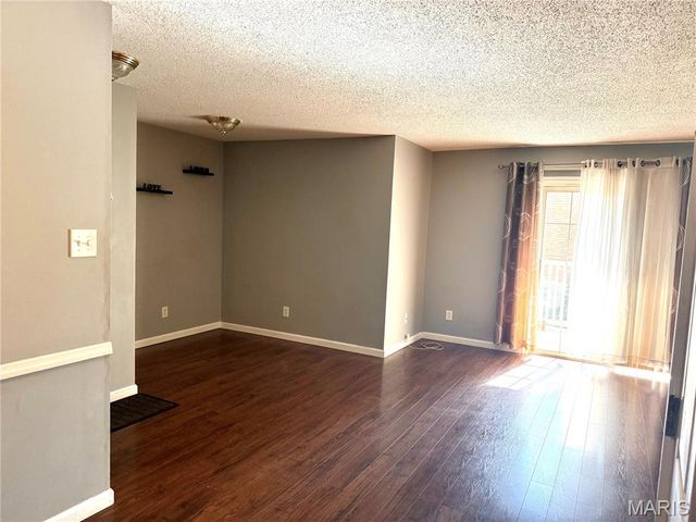9209 Bent Pine Court F, Unincorporated, MO 63126