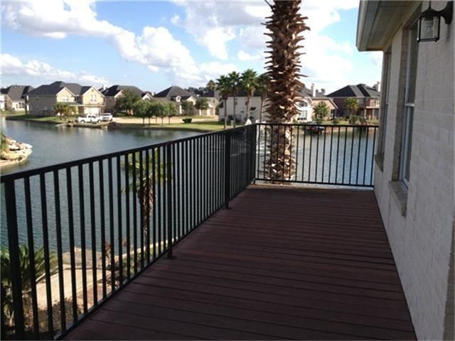 14243 Marina Bay Lane, Sugar Land, TX 77498