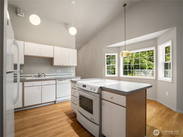 6920 47th Street Ct W, University Place, WA 98466