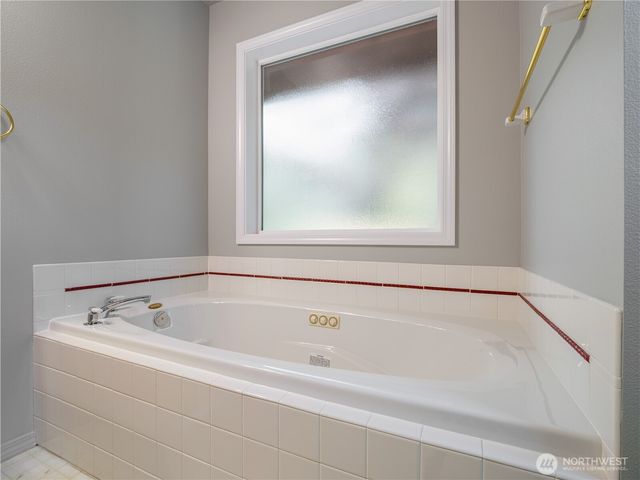 6920 47th Street Ct W, University Place, WA 98466