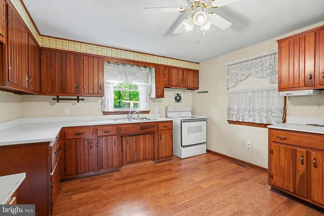 1872 SPRING ROAD, Carlisle, PA 17013
