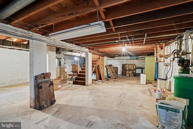1872 SPRING ROAD, Carlisle, PA 17013