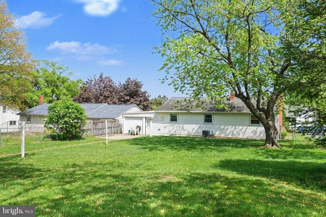 1872 SPRING ROAD, Carlisle, PA 17013