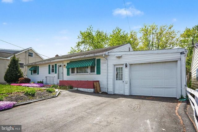 1872 SPRING ROAD, Carlisle, PA 17013
