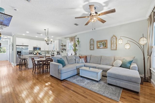 314 W COMANCHE AVENUE, Tampa, FL 33604
