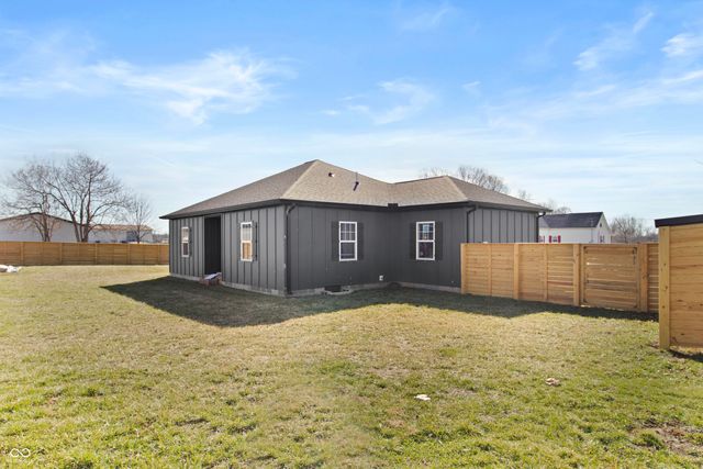 202 W Willow Street, Milroy, IN 46156