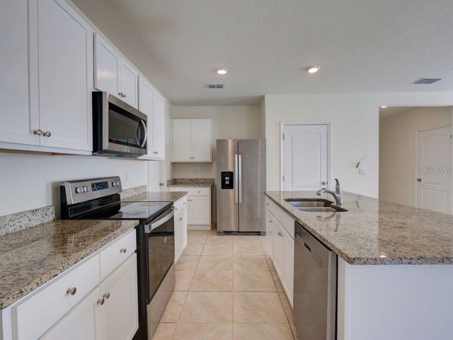 2501 RIBBON FALL AVENUE, Davenport, FL 33837