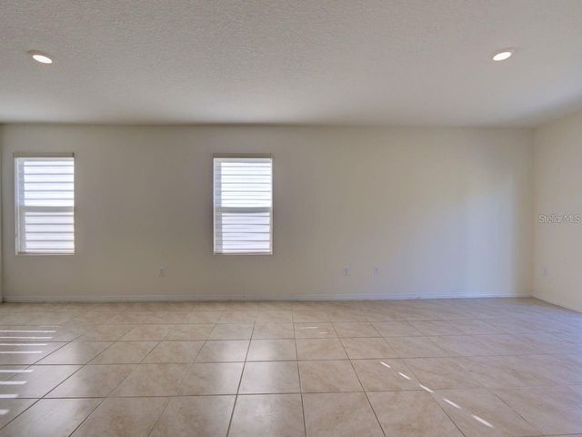 2501 RIBBON FALL AVENUE, Davenport, FL 33837