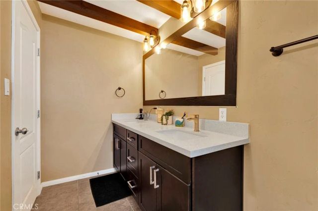 25623 Santa Rosa, Apple Valley, CA 92308
