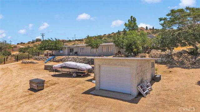 25623 Santa Rosa, Apple Valley, CA 92308