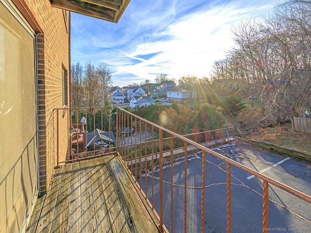 50 Long Street APT 5, New Britain, CT 06051