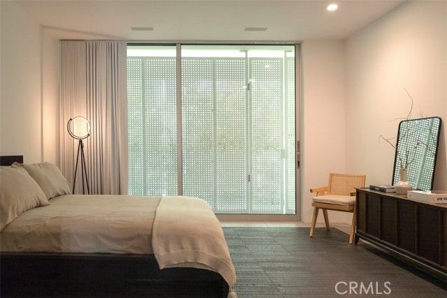 838 N Kings Road 303, West Hollywood, CA 90069