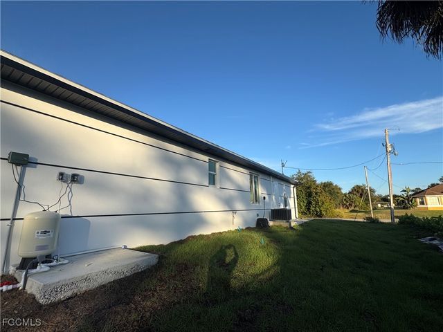 615 Clayton AVE, Lehigh Acres, FL 33972