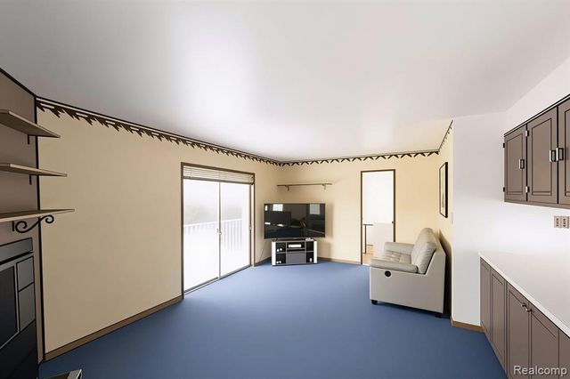 8700 Hillsdale Drive, Gregory, MI 48137