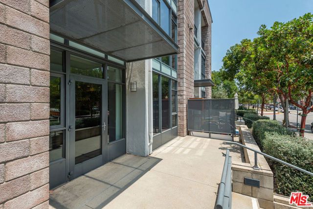 13045 Pacific 120, Los Angeles, CA 90094