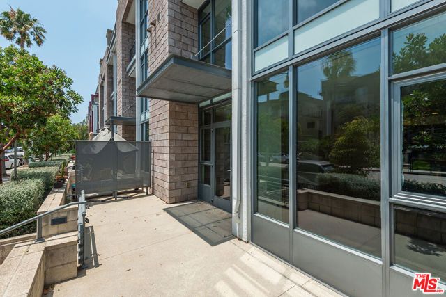 13045 Pacific 120, Los Angeles, CA 90094