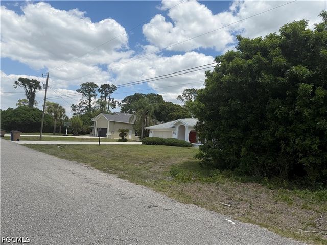 108 Columbus AVE, Lehigh Acres, FL 33936