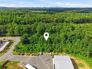 101 Holt Drive, Acworth, GA 30101
