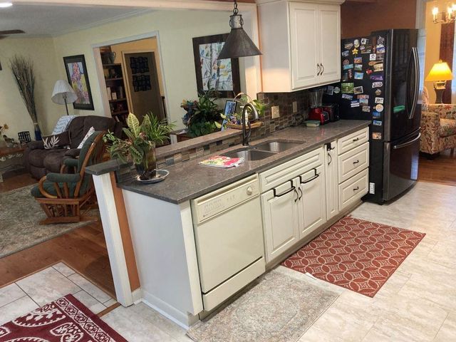 37 Keno Drive, Cherokee Village, AR 72529