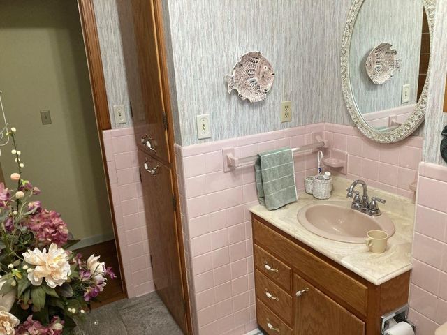 37 Keno Drive, Cherokee Village, AR 72529