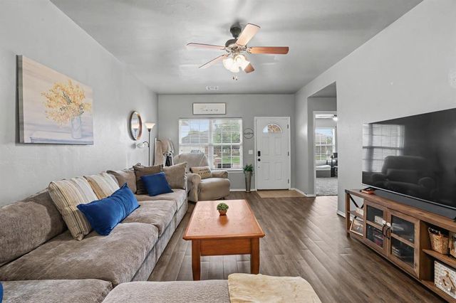 11444 SW 25th Terrace, Yukon, OK 73099