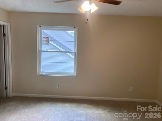 11101 Deerpath Court, Charlotte, NC 28262