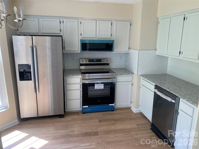 11101 Deerpath Court, Charlotte, NC 28262