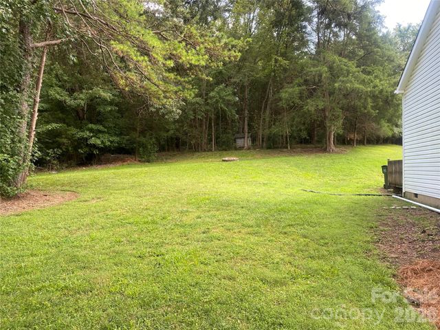 11101 Deerpath Court, Charlotte, NC 28262